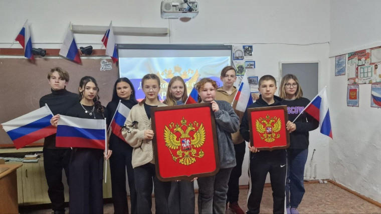 Ежегодно 30 ноября в нашей стране отмечается День государственного герба Российской Федерации. Герб был утвержден Указом первого Президента РФ 30 ноября 1993 года.. Ежегодно 30 ноября в нашей стране отмечается День государственного герба Российской Федерации. Герб был утвержден Указом первого Президента РФ 30 ноября 1993 года..